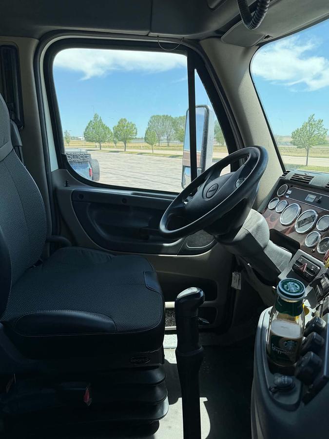 Used 2009 Freightliner Cascadia w/ 1985 Siebert 65-Ton RGN Package