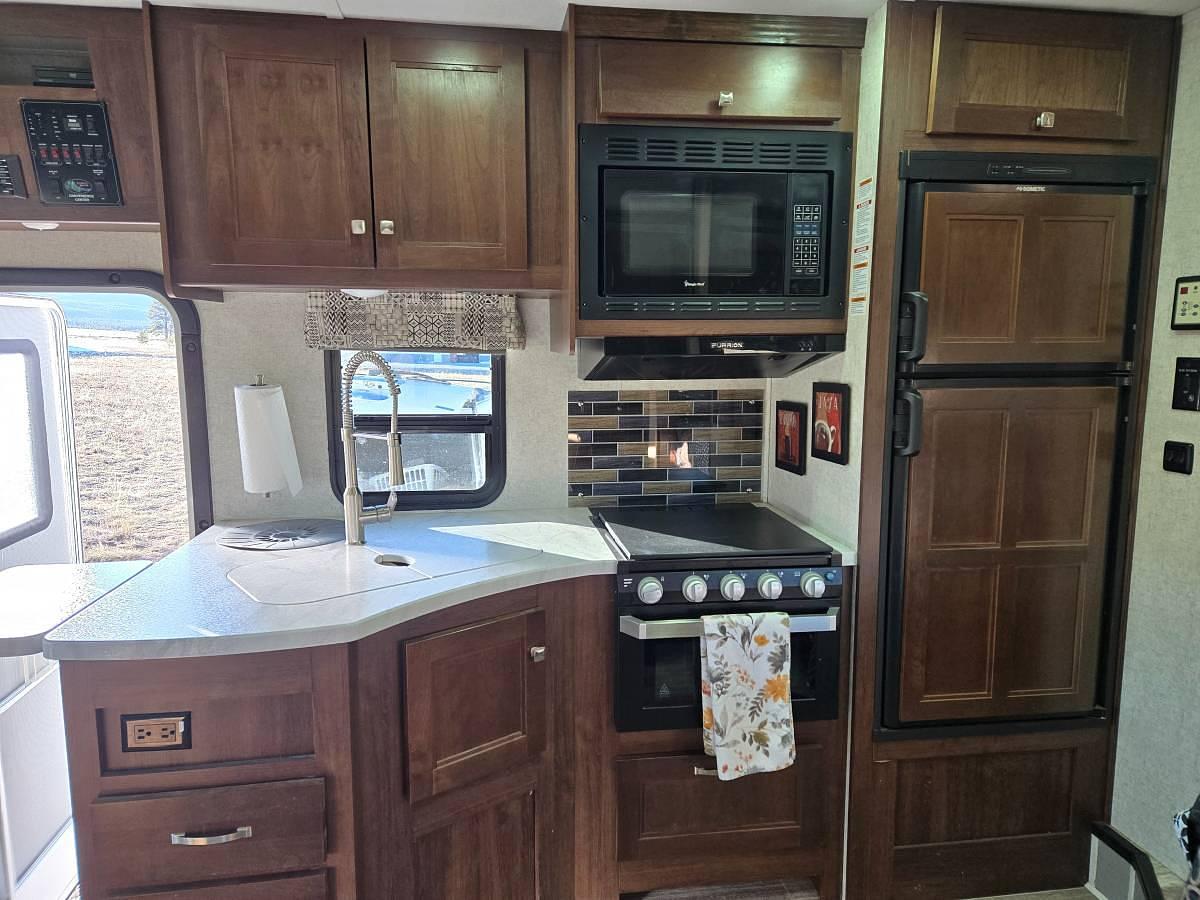 Used 2018 Forest River Sunseeker 2420MS Class C Motorhome