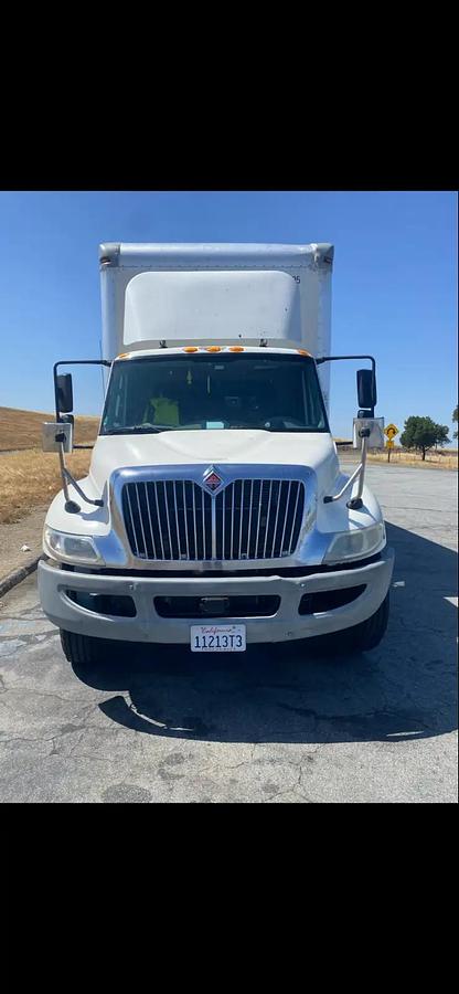 Used 2018 International 4300 SBA 4X2
