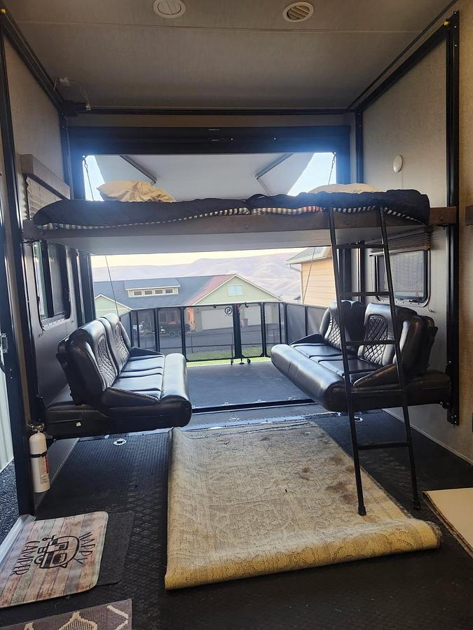 Used 2020 Grand Design Momentum G-Class 350G Fifth Wheel Toy Hauler