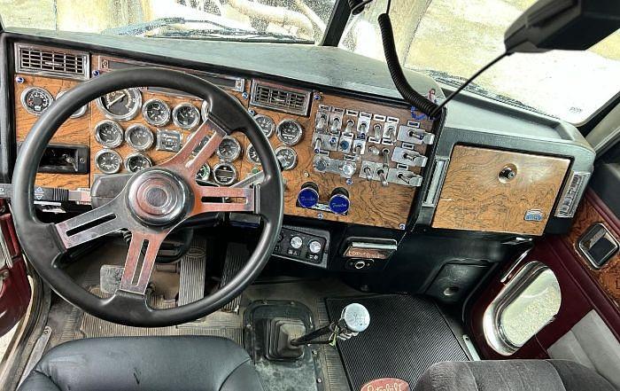 Used 2000 Peterbilt 379