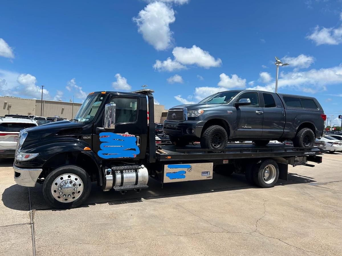 Used 2023 International Mv6