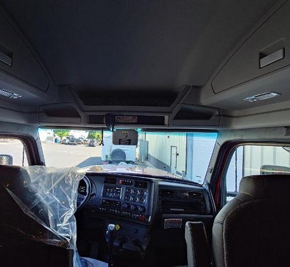 Used 2023 KENWORTH W990