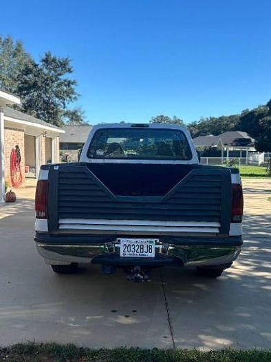 Used 2001 Ford Super Duty F-350 SRW XLT