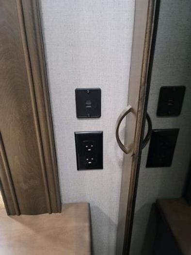 Used 2018 Forest River Riverstone 37IK