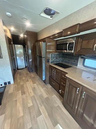 Used 2018 Thor Motor Coach Outlaw 37GP