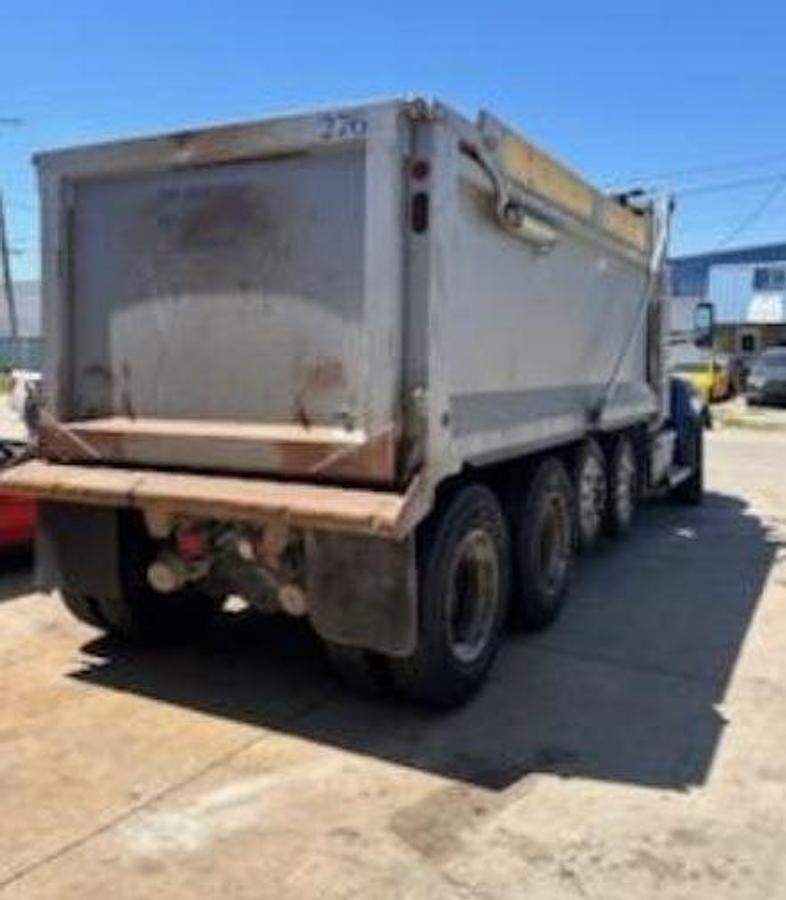 Used 2018 KENWORTH T880 Dump Truck