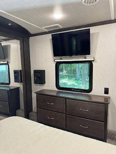 Used 2021 Forest River Cedar Creek 35LFT