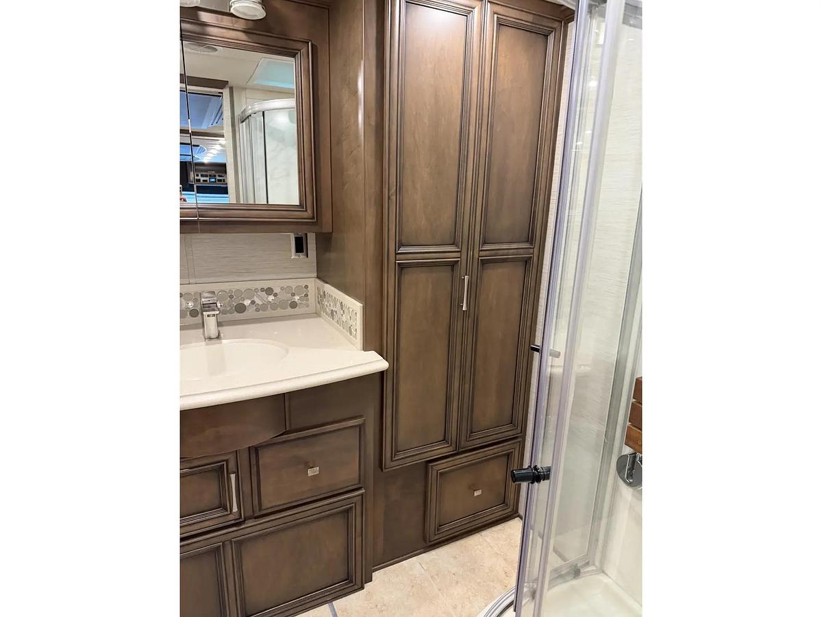 Used 2019 Newmar Ventana 3709