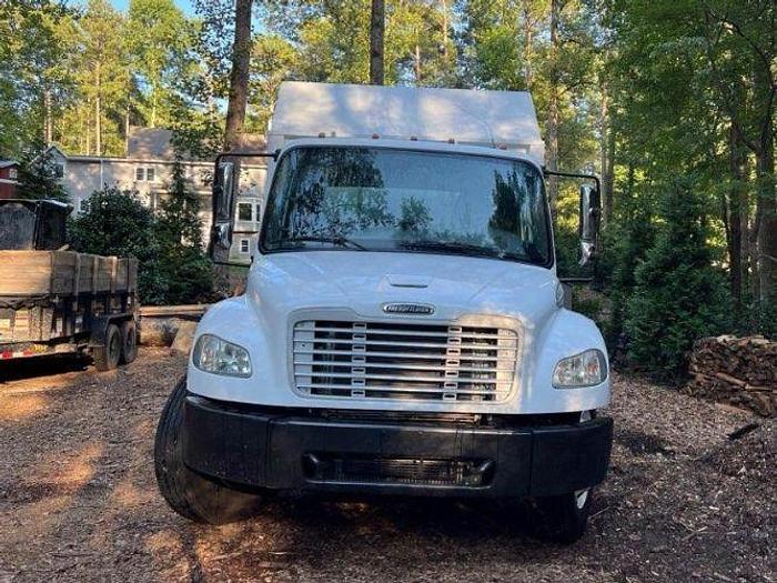 Used 2015 Freightliner Business Class M2 106 Chipper Truck