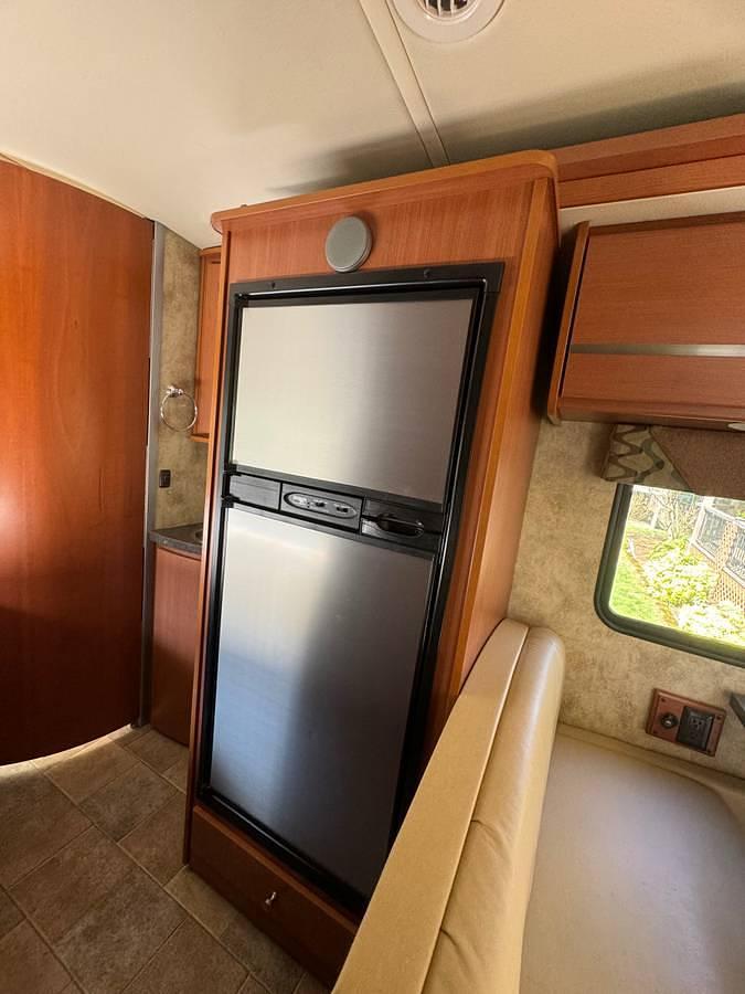 Used 2011 Winnebago View 24J