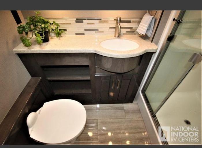 Used 2021 Entegra Reatta 37k