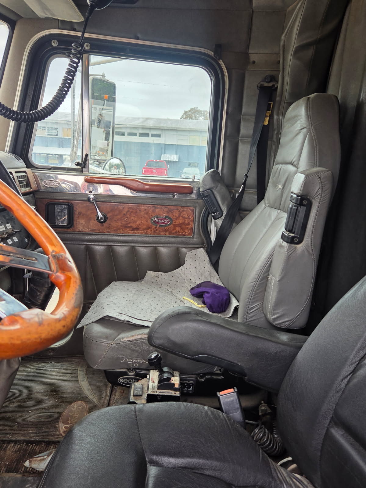 Used 2004 Peterbilt 379