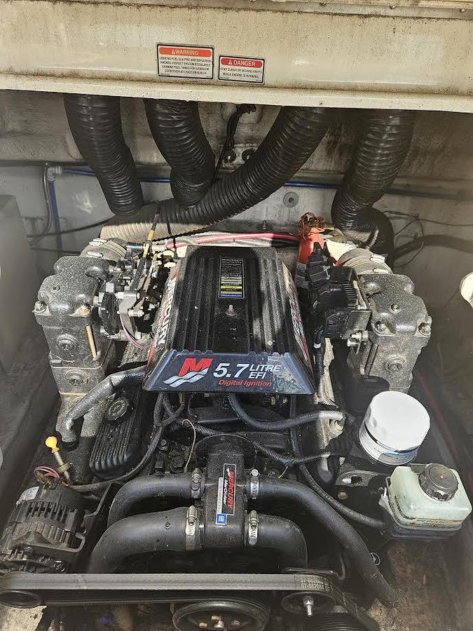 Used 2000 Sea Ray Sundeck 240