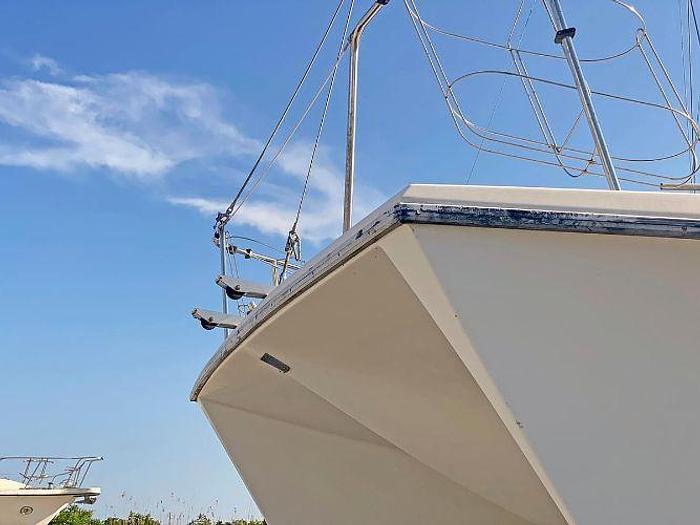 Used 1990 Endeavour Catamaran 30