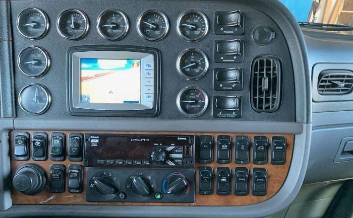 Used 2011 Peterbilt 389