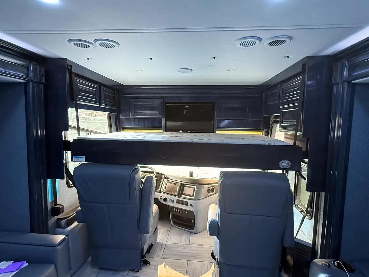 Used 2022 Fleetwood Discovery LXE 44H