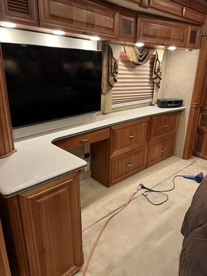 Used 2007 Newmar Essex 4510