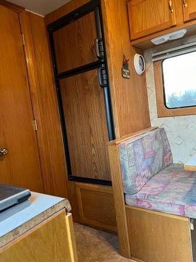 Used 2000 Sundowner Sunlite with Hitch