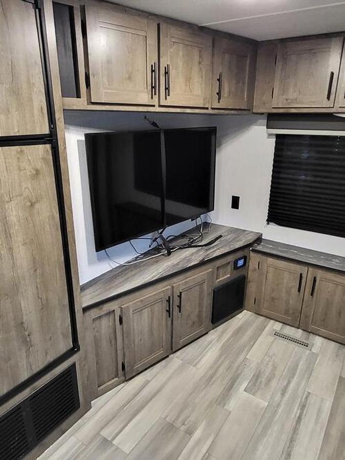 Used 2021 Heartland Pioneer