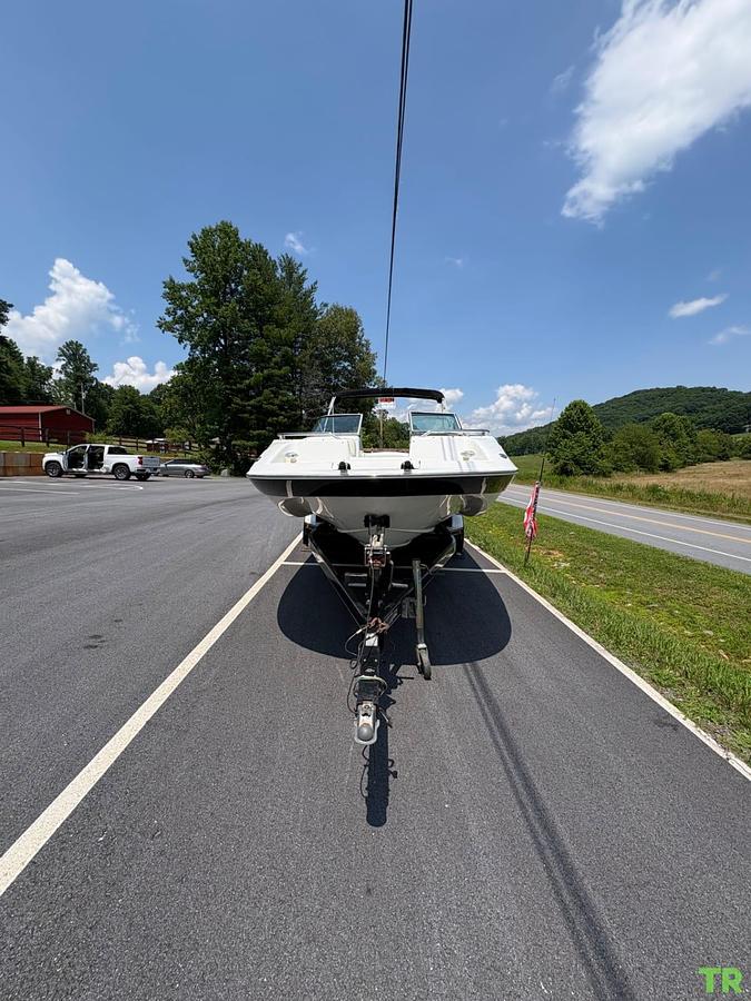 Used 2007 Caravelle 21' Deck Boat • New Volvo Penta 5.0L Engine Block • Only 0.5 Hours • One Owner • Trailer Included