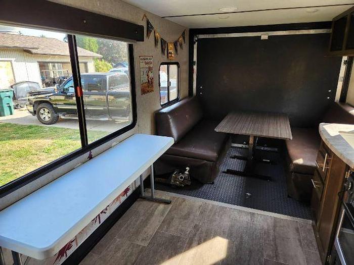 Used 2020 Forest River XLR Micro Boost 25LRLE