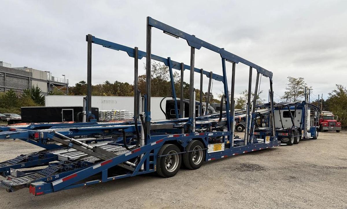 Used 2015 Peterbilt 389