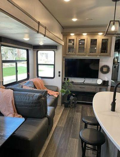 Used 2021 Heartland Elkridge 38RSRT