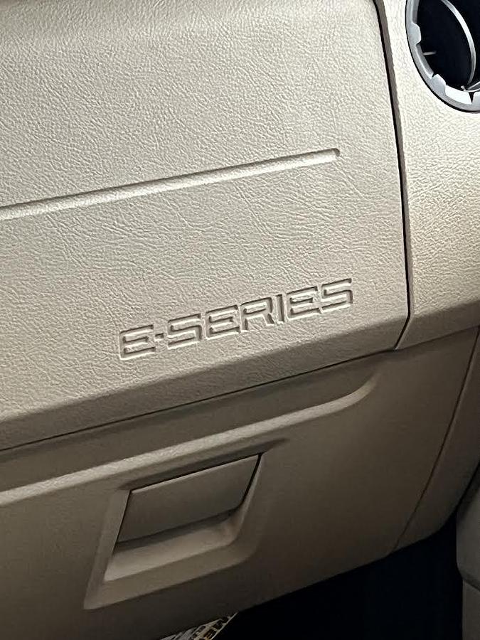 Used 2022 Winnebago Minnie Winnie E-Series 32-1 Class C Motorhome