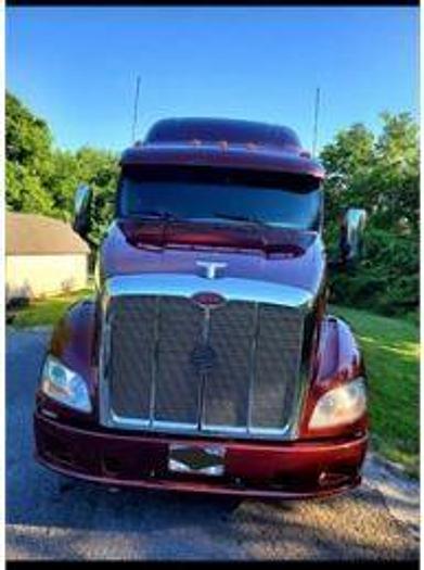 Used 2014 Peterbilt 587