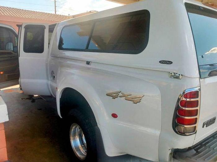 Used 2000 Ford Super Duty F-350 DRW Lariat