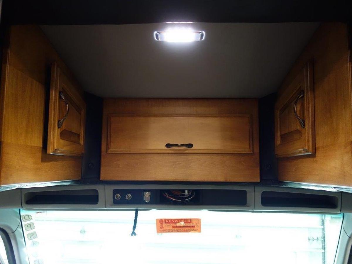 Used 2019 Kenworth T880 with 2013 Doonan Specialized Drop Deck Trailer