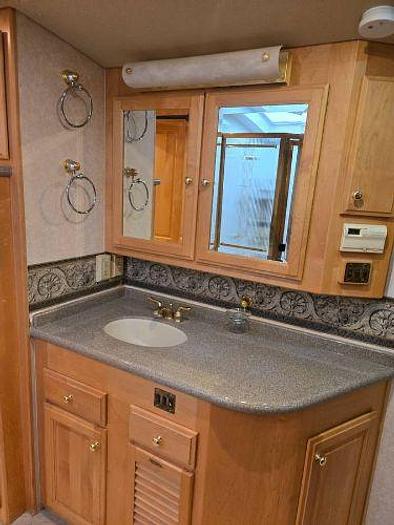 Used 2001 Fleetwood American Eagle 40EQS