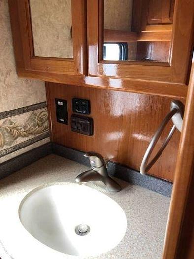 Used 2006 Tiffin Allegro Bus Diesel Pusher