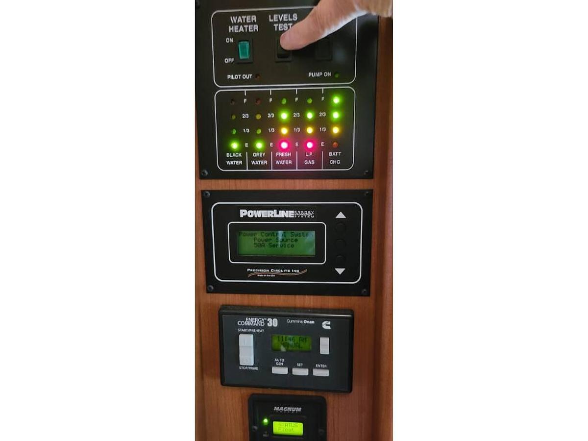 Used 2017 Winnebago Forza 34T