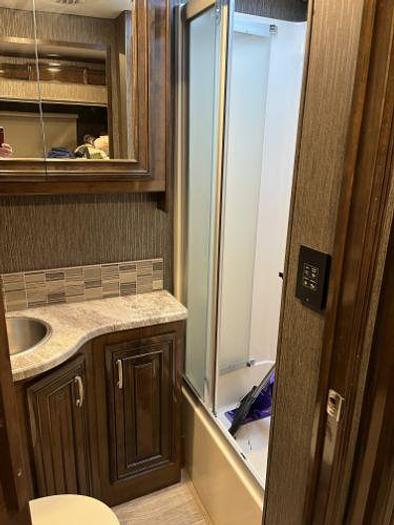 Used 2019 Thor Motor Coach Aria 4000