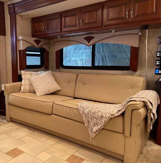 Used 2011 American Coach American Tradition 42M