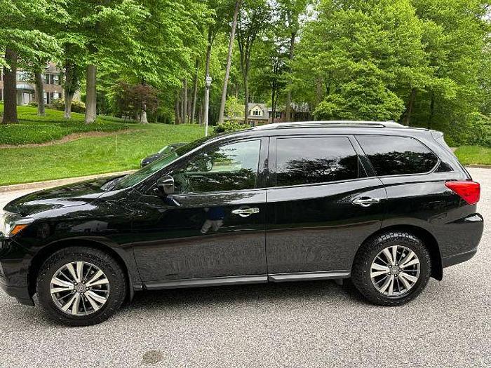 Used 2019 Nissan Pathfinder SV