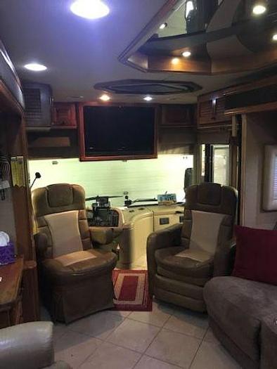 Used 2007 Fore Travel Phenix 45.