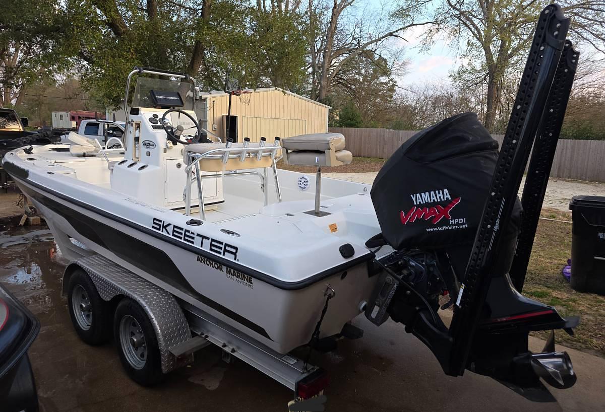Used 2004 SKEETER ZX22 BAY