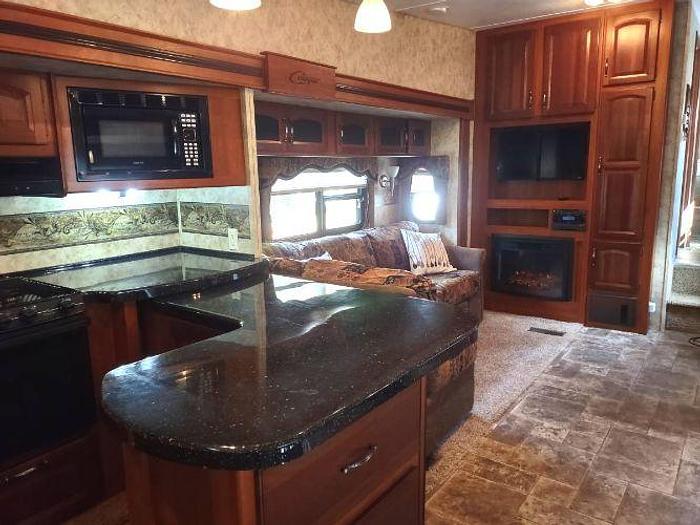 Used 2012 Keystone Cougar 331MKS