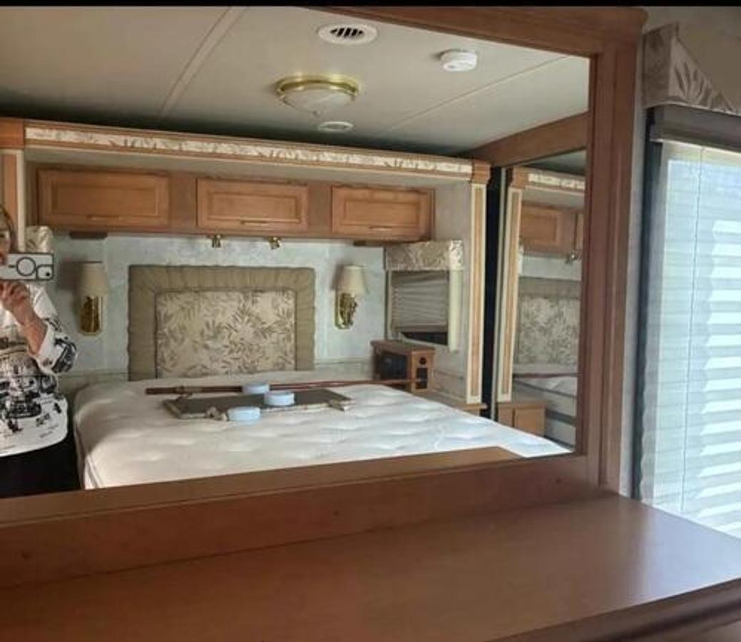 Used 2005 Winnebago Journey Class A Motorhome