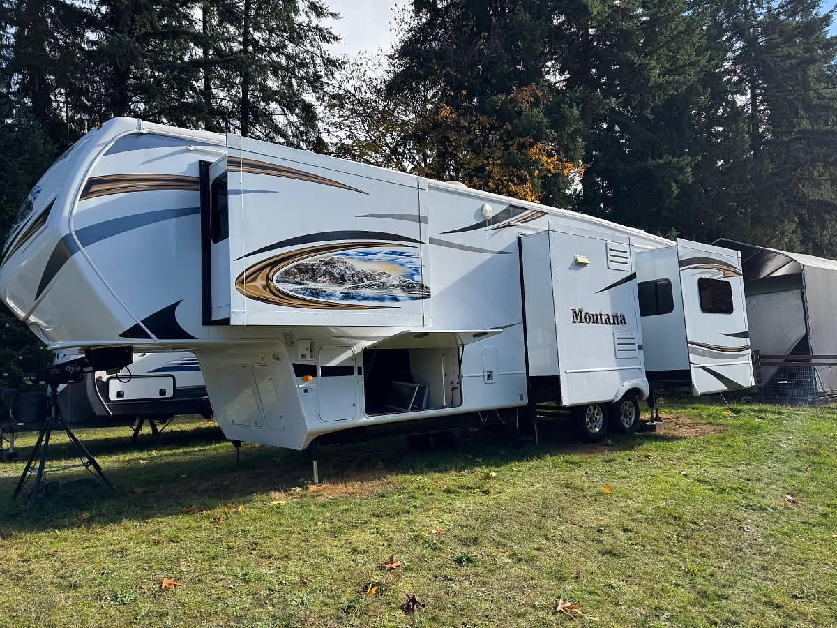 Used 2014 Keystone Montana 3625RE