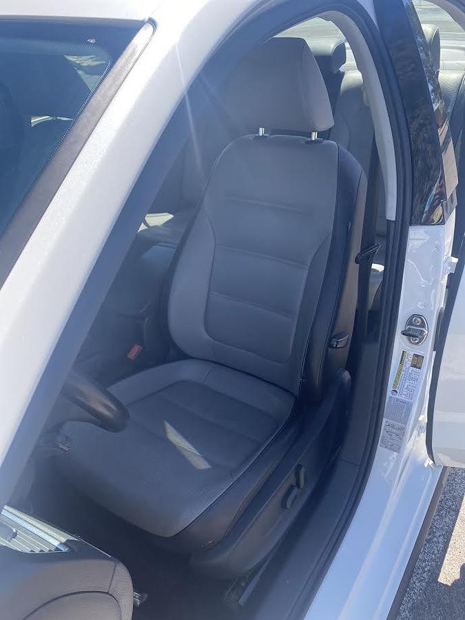 Used 2013 Volkswagen Jetta Hybrid SEL Premium