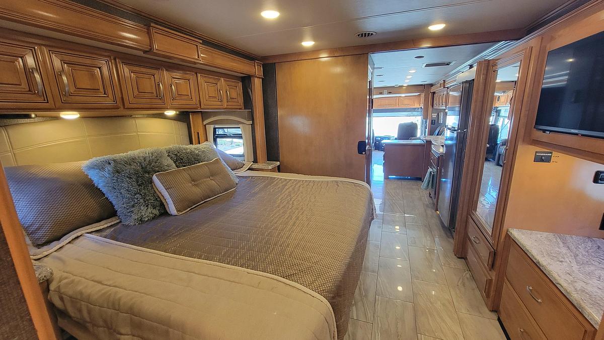 Used 2017 Thor Aria 3901 Class A Motorhome