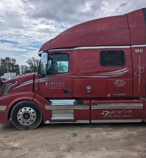 Used 2016 Volvo VNL42T730