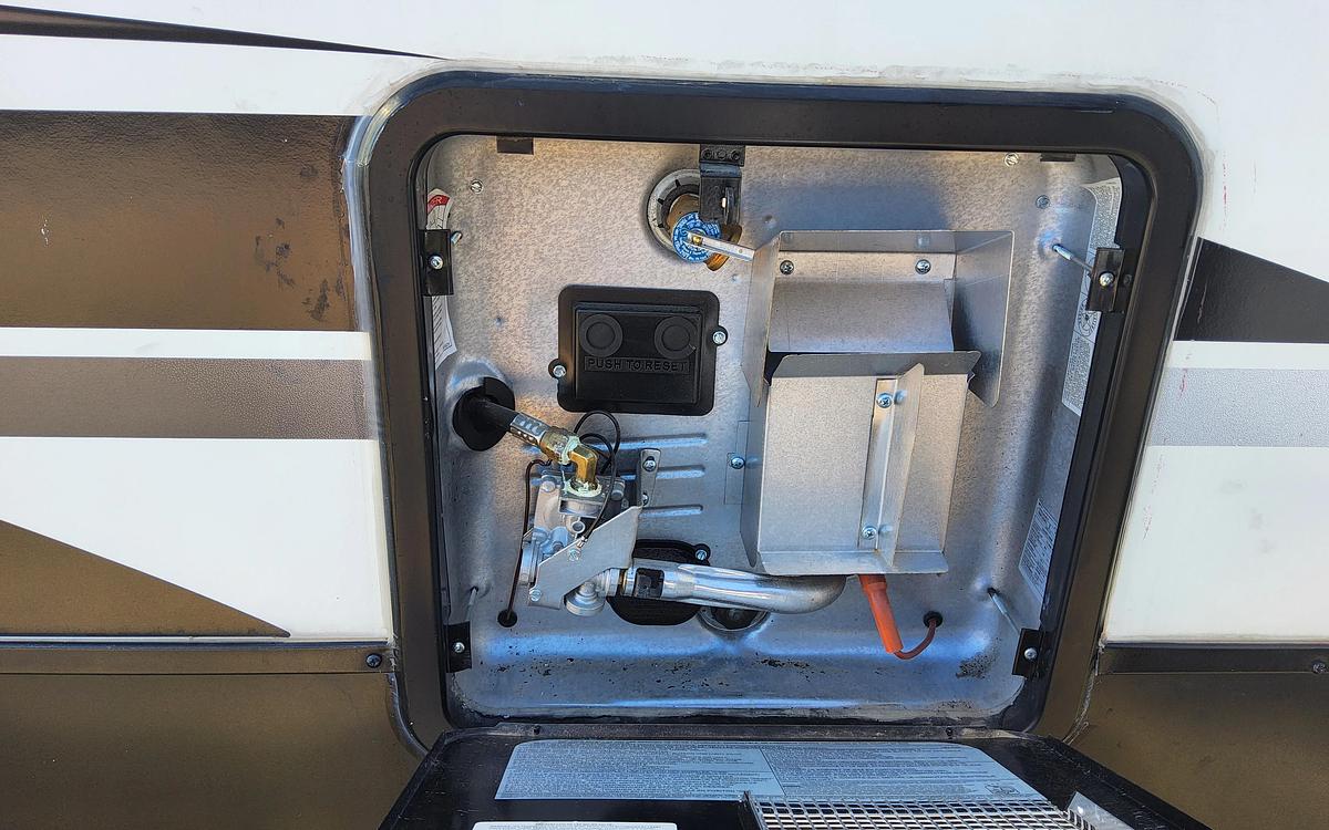 Used 2020 Heartland Bighorn Traveler 38FL Fifth Wheel