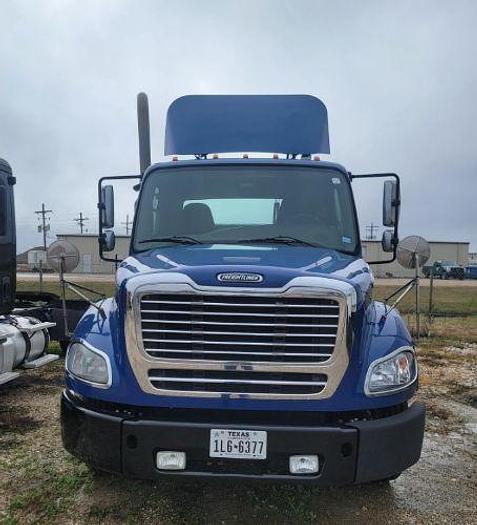 Used 2016 Freightliner Business Class M2 112