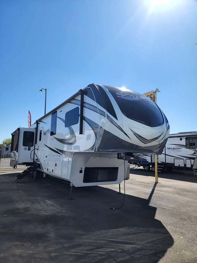 Used 2022 Grand Design Solitude 378 Mbs