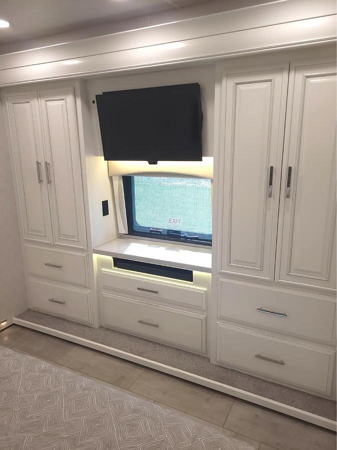 Used 2023 Entegra Coach Anthem Series M-44Z